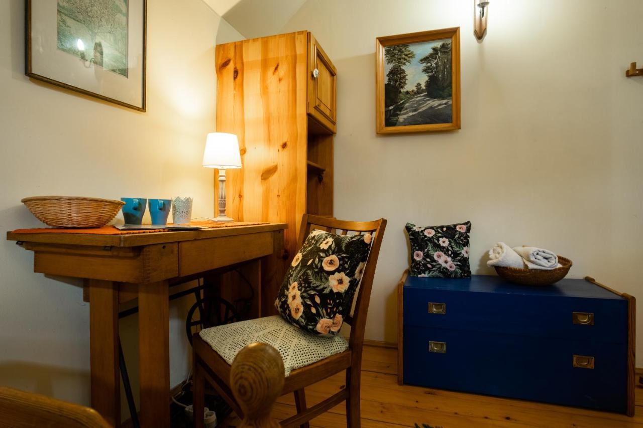 Modryna Ranczo Bed & Breakfast Крашичен Екстериор снимка