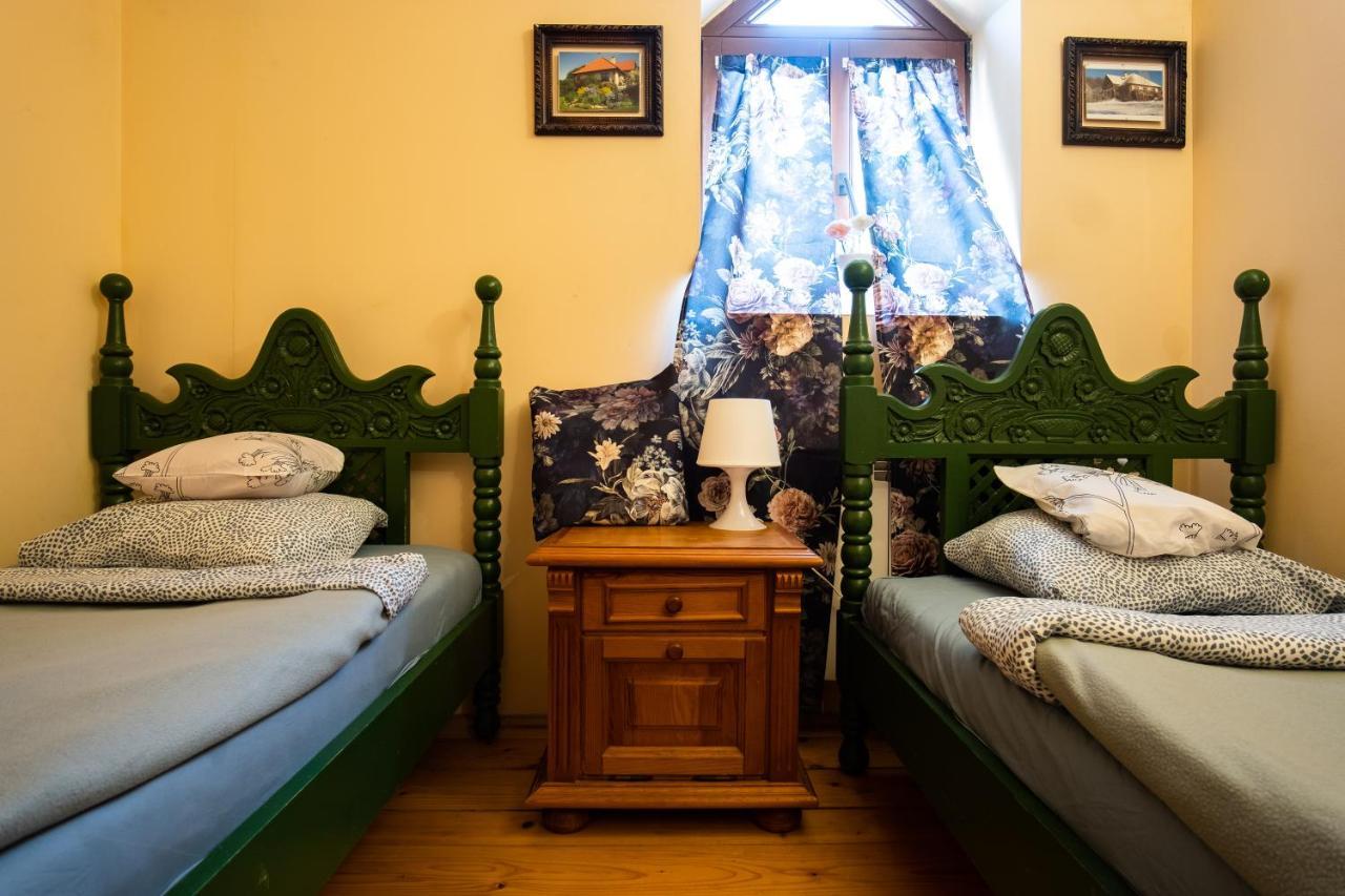 Modryna Ranczo Bed & Breakfast Крашичен Екстериор снимка