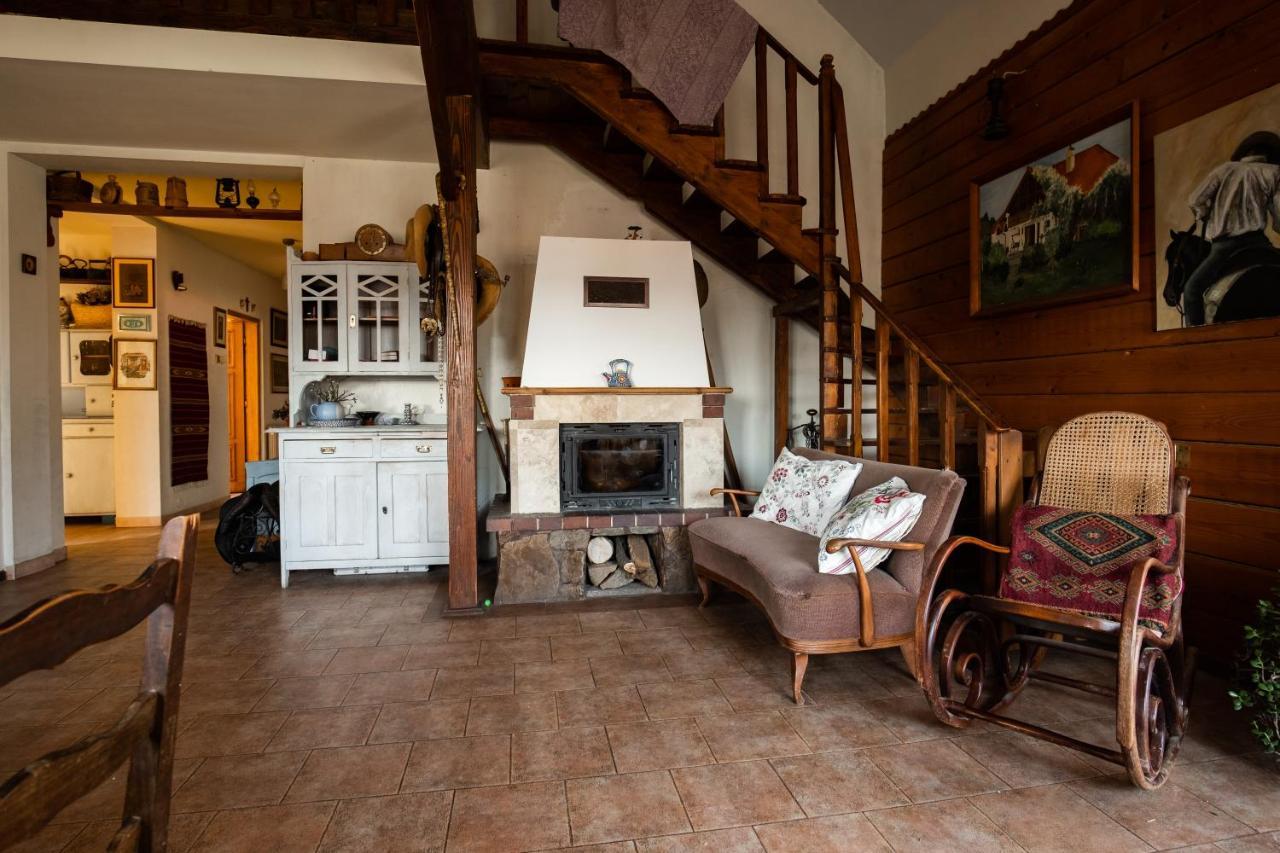 Modryna Ranczo Bed & Breakfast Крашичен Екстериор снимка