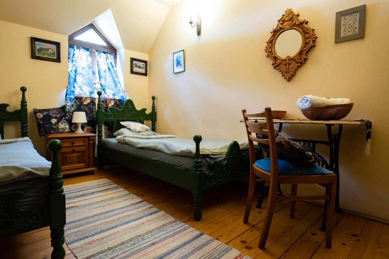 Modryna Ranczo Bed & Breakfast Крашичен Екстериор снимка